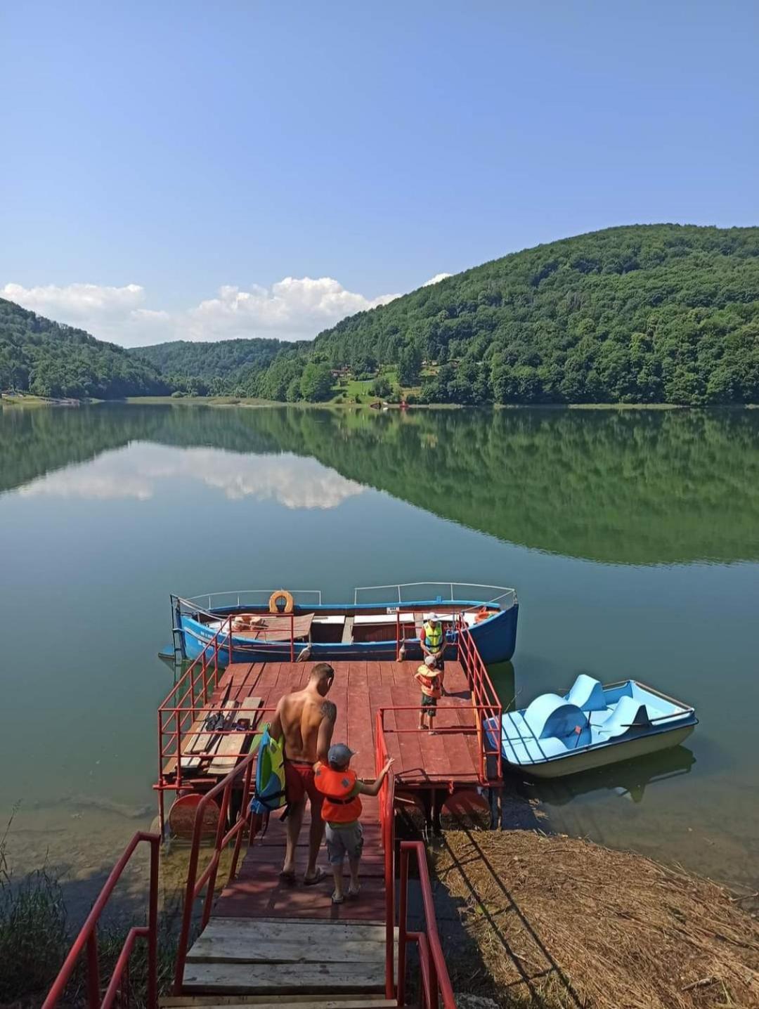Rodzinny Zakatek "U Gluszkow" Bieszczady Myczkowce Exteriér fotografie