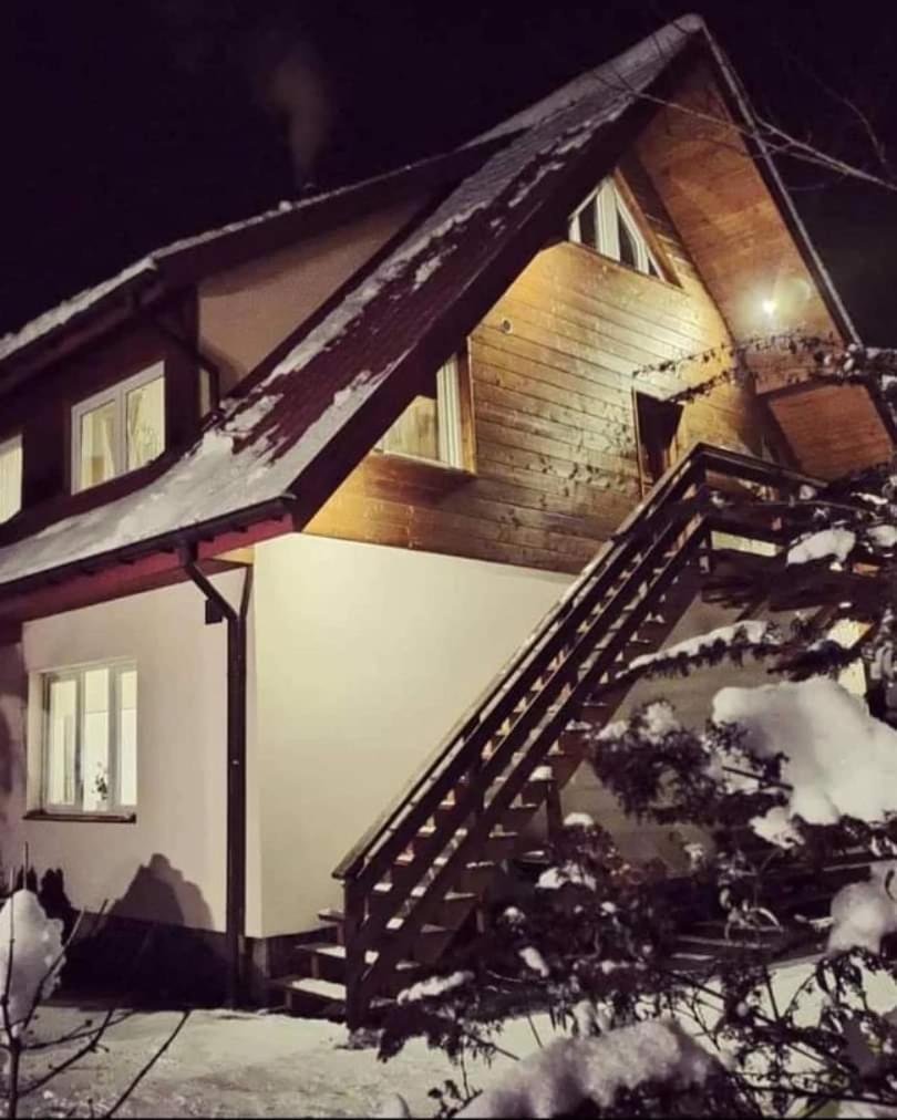 Rodzinny Zakatek "U Gluszkow" Bieszczady Myczkowce Exteriér fotografie